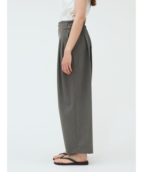 mizuiroind(ミズイロインド)の「mizuiro ind ハイウエストタックパンツ(その他パンツ・レディース・ブラック/グレー/ベージュ/ネイビー/ベージュ系その他・FREE)」の20枚目の写真