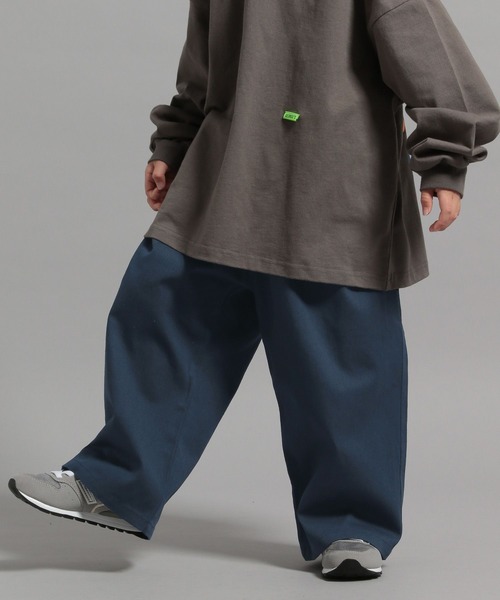 GEORGE'S(ジョージズ)の「【KIDS】ツイルワイドパンツ(チノパンツ・キッズ・ライトブルー/ベージュ/ネイビー・110/130/150)」の3枚目の写真