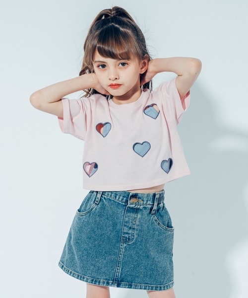 URBAN CHERRY（アーバンチェリー）の「【吸水速乾】ハートカットワーククロップドTシャツ（Tシャツ/カットソー・キッズ・ピンク/レッド/チャコール/ブルー・110cm/120cm/130cm/140cm/150cm）」の10枚目の写真