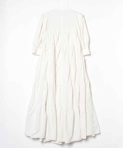 RUMCHE（ラムシェ）の「Stitch Gathered Dress / ステッチギャザードレス（ワンピース・レディース・ホワイト・FREE）」の3枚目の写真