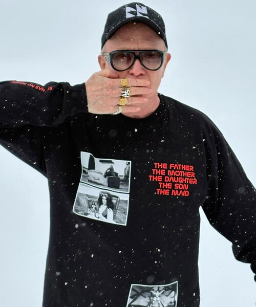 RICHARDSON（リチャードソン）の「【Richardson/リチャードソン】 Richardson x A/POLITICAL x Bruce LaBruce: The Visitor L/S Tee（Tシャツ/カットソー・メンズ・ホワイト/ブラック・M/XL/L）」の9枚目の写真