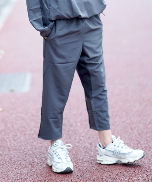 THE MILES（ザ マイルズ）の「GYMTEC 4WAYストレッチワークアウト メッシュ切替クロップドパンツ（その他パンツ・メンズ・ネイビー/ライトグレー/ブラック/ダークグレー・MEDIUM/LARGE/X-LARGE）」の3枚目の写真