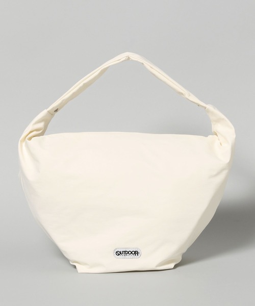 A part by（アパートバイ）の「【別注】OUTDOORリボンバッグ（トートバッグ・レディース・ブラック/アイボリー・FREE）」の12枚目の写真