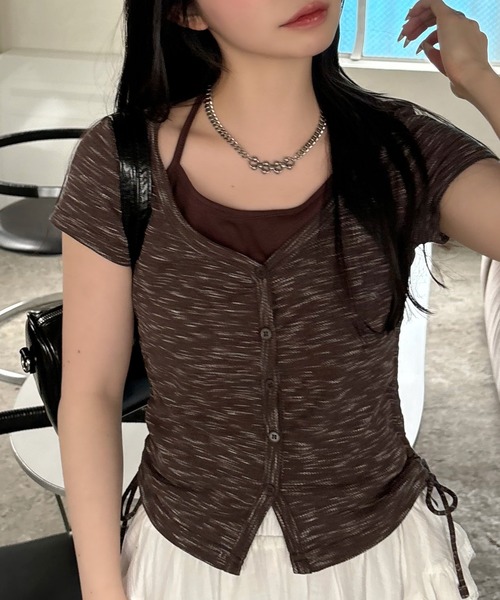 VQ（ブイキュー）の「Slub Yarn Fake Layers Short sleeveT / スラブ糸 フェイクレイヤード 半袖プルオーバー / インナーにホルターネックを着た様なレイヤードが可愛い半袖カーデ。（Tシャツ/カットソー・レディース・ブラック/モカ/ベージュ・FREE）」の9枚目の写真