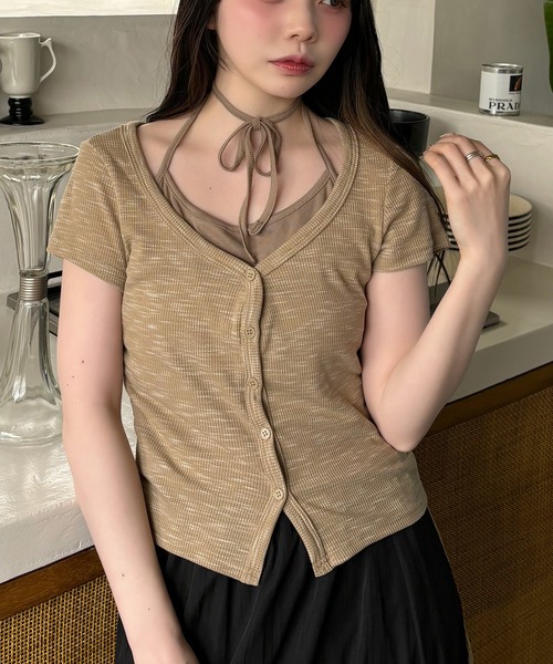 VQ（ブイキュー）の「Slub Yarn Fake Layers Short sleeveT / スラブ糸 フェイクレイヤード 半袖プルオーバー / インナーにホルターネックを着た様なレイヤードが可愛い半袖カーデ。（Tシャツ/カットソー・レディース・ブラック/モカ/ベージュ・FREE）」の14枚目の写真