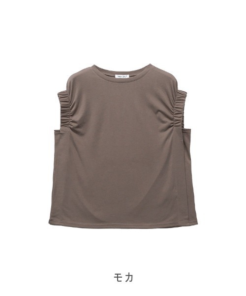 CLOTHY(クロシィ)の「【華奢見えするNEWカットソー!】シャーリングショルダーノースリトップス(Tシャツ/カットソー・レディース・ブラック/グリーン/モカ/オフホワイト・LARGE/MEDIUM)」の17枚目の写真