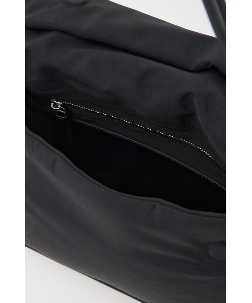 ADD CULUMN（アドカラム）の「ROLLA M FABRIC バッグ（ショルダーバッグ・レディース・グレイッシュベージュ/ブラック・FREE）」の8枚目の写真