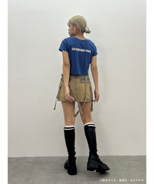 jouetie(ジュエティ)の「【TVアニメ『チェンソーマン』】フィットシーンTシャツ(Tシャツ/カットソー・レディース・ブラック/オフホワイト/ブルー・MEDIUM)」の14枚目の写真