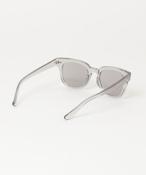 GLOSTER(グロスター)の「【GLOSTER/グロスター】ニューベーシック カラーレンズサングラス(サングラス・メンズ・ブラック系その他/グリーン系その他/クリア/ブルー/ブラウン/チャコールグレー/ブラック系その他2/キナリ/ブラック・FREE)」の16枚目の写真