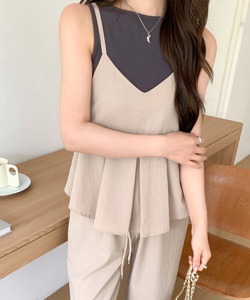 by LEGNA(バイレグナ)の「プリーツペプラムキャミ×パンツ セットアップ(セットアップ・レディース・カーキ/ダルブルー系/ネイビー/ブラック/ベージュ・FREE)」の16枚目の写真