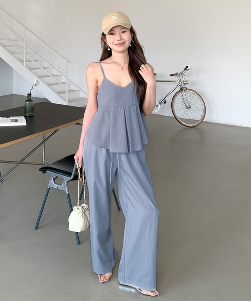 by LEGNA(バイレグナ)の「プリーツペプラムキャミ×パンツ セットアップ(セットアップ・レディース・カーキ/ダルブルー系/ネイビー/ブラック/ベージュ・FREE)」の7枚目の写真
