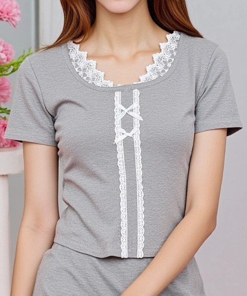 美品 amitie リボン レース Tシャツ カットソー ブラック L セール】リボンデザインTシャツ（Tシャツ/カットソー
