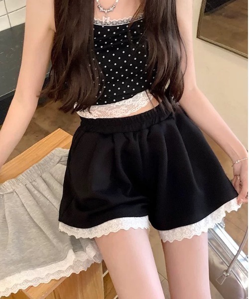 ampm（エーエムピーエム）の「裾レースフリルショートスウェットパンツ（スウェットパンツ・レディース・グレー/ブラック・S/M/L）」の17枚目の写真