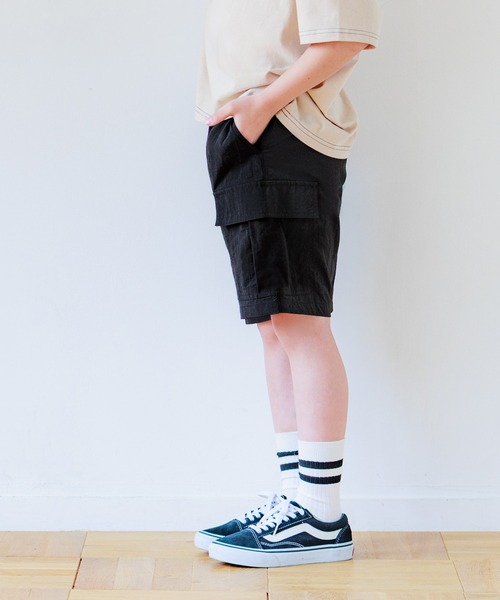 coca(coca)(コカ)の「キッズ ワッシャーナイロンカーゴハーフパンツ(カーゴパンツ・キッズ・ブラック/カーキ・120/130/140/150)」の4枚目の写真