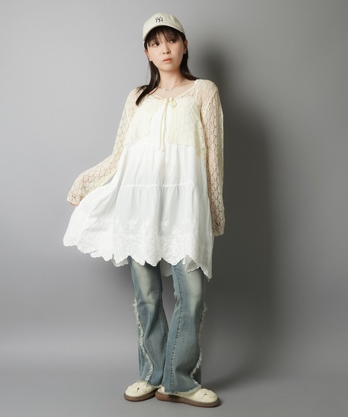 SPINNS(スピンズ)の「コットンキャミワンピース/裾レース/NEO森ガール(ワンピース・レディース・アイボリー・ONESIZE)」の6枚目の写真