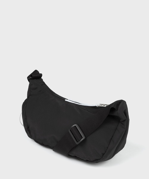 Paul Smith（ポールスミス）の「PSフラッフィー ショルダーバッグ / 555404 WB070S（ショルダーバッグ・レディース・グレイッシュベージュ/ブラック・FREE）」の3枚目の写真