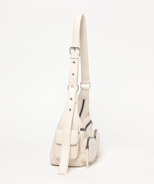 PAGEBOY（ページボーイ）の「ZIPポケットBAG（ショルダーバッグ・レディース・グリーン系その他2/ブラック/オフホワイト・FREE）」の12枚目の写真