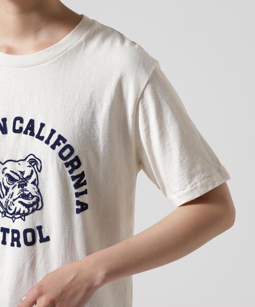 MIXTA（ミクスタ）の「MIXTA/ミクスタ　CREW NECK SO CAL DOG　Ｔシャツ（Tシャツ/カットソー・レディース・ナチュラル・S）」の9枚目の写真