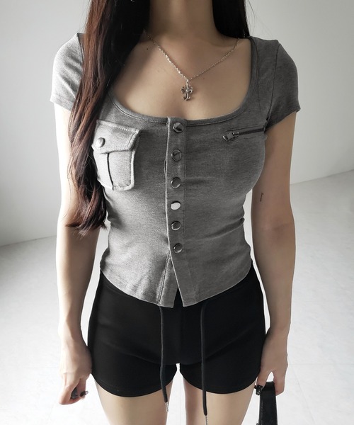 me+em select(ミームセレクト)の「アウトポケットスクエアネックスリムTシャツ /Out pocket square neck slim T-shirt(Tシャツ/カットソー・レディース・ブラック/グレー/ホワイト・FREE)」の10枚目の写真