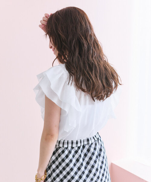 La boutique BonBon(ラブティックボンボン)の「【最強お上品ブラウス】ラッフルフリルスリーブブラウス(シャツ/ブラウス・レディース・ミント/ネイビー/ホワイト・FREE)」の6枚目の写真