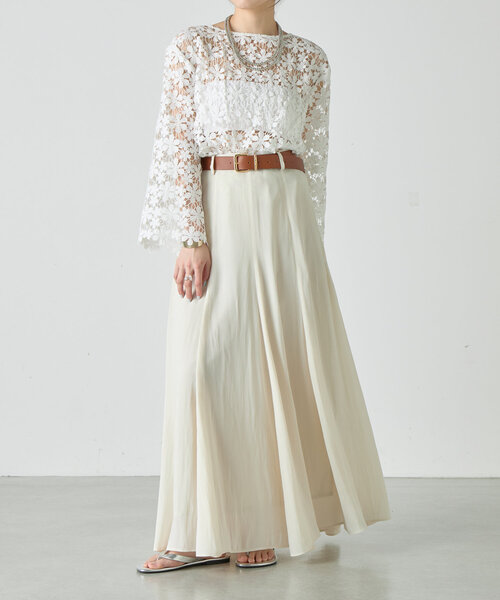 SHENERY（シーナリー）の「《美シルエット》ハイウエストフレアスカート（スカート・レディース・アイボリー/ブラウン・38/36）」の4枚目の写真