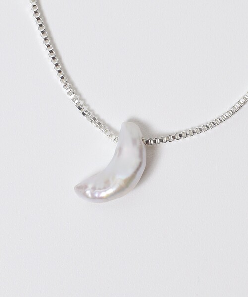 Firsthand（ファーストハンド）の「Firsthand/ファーストハンド ムーンパールネックレス / チェーンネックレス（ネックレス・レディース・シルバー・ONE SIZE）」の2枚目の写真