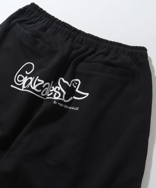 Mark Gonzales(マーク・ゴンザレス)の「【Mark Gonzales/マーク ゴンザレス】裏毛 アートワークデザイン スウェットショートパンツ(その他パンツ・メンズ・ホワイト/杢グレー/ブラック・M/L/XL)」の14枚目の写真