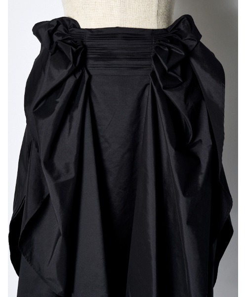 RUMCHE(ラムシェ)の「Sun & Moon Ruffle Skirt / サン&ムーンラッフルスカート(スカート・レディース・ブラック・FREE)」の6枚目の写真