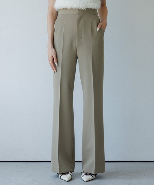 SENEE（セニー）の「high waist center press slacks（ハイウエストセンタープレススラックス）（スラックス・レディース・ブラック/ベージュ・SMALL/MEDIUM）」の2枚目の写真