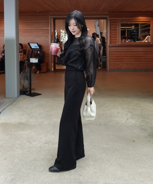 SENEE（セニー）の「high waist center press slacks（ハイウエストセンタープレススラックス）（スラックス・レディース・ブラック/ベージュ・SMALL/MEDIUM）」の19枚目の写真