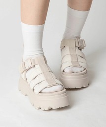UGG｜アグのサンダル（ベージュ系）通販 - ZOZOTOWN