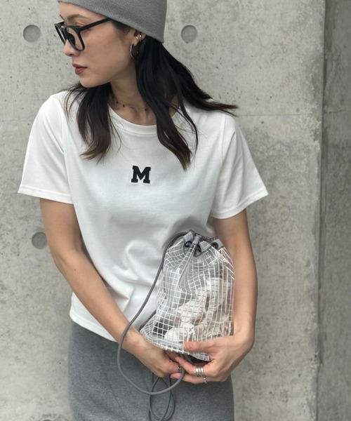 deux amour(ドゥーザムール)の「UVカット接触冷感 MorA刺繍Tシャツ(Tシャツ/カットソー・レディース・ブラック/ホワイト/アイボリー/ダークブラック・FREE/MEDIUM)」の13枚目の写真