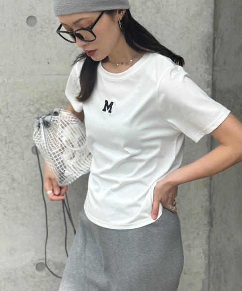 deux amour(ドゥーザムール)の「UVカット接触冷感 MorA刺繍Tシャツ(Tシャツ/カットソー・レディース・ブラック/ホワイト/アイボリー/ダークブラック・FREE/MEDIUM)」の11枚目の写真