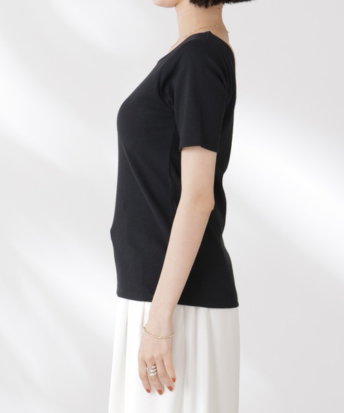 NANO universe（ナノユニバース）の「抗菌防臭・接触冷感機能 カップ付きクルーネックトップス（Tシャツ/カットソー・レディース・ホワイト/ブラック/グレー・FREE）」の15枚目の写真