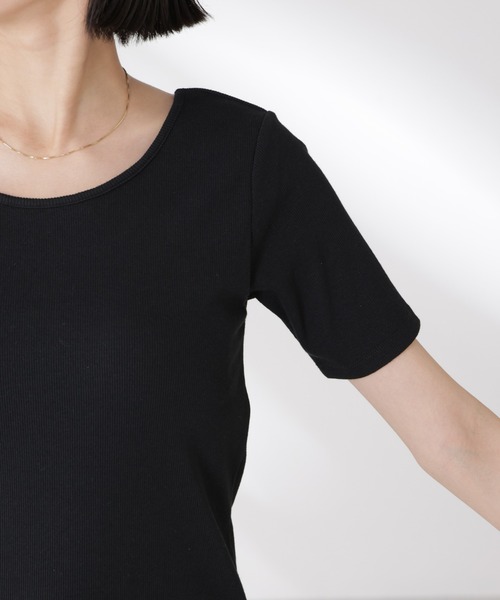 NANO universe（ナノユニバース）の「抗菌防臭・接触冷感機能 カップ付きクルーネックトップス（Tシャツ/カットソー・レディース・ホワイト/ブラック/グレー・FREE）」の6枚目の写真