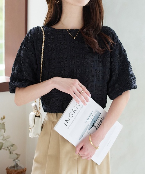 KOBE LETTUCE（コウベレタス）の「ぽこぽこシアーサッカー5分袖トップス（シャツ/ブラウス・レディース・ネイビー系/ブラック/オフホワイト・M）」の5枚目の写真