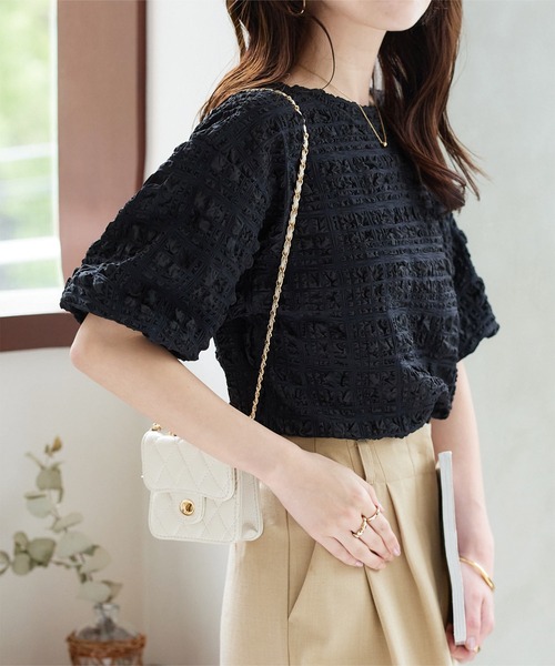 KOBE LETTUCE（コウベレタス）の「ぽこぽこシアーサッカー5分袖トップス（シャツ/ブラウス・レディース・ネイビー系/ブラック/オフホワイト・M）」の6枚目の写真