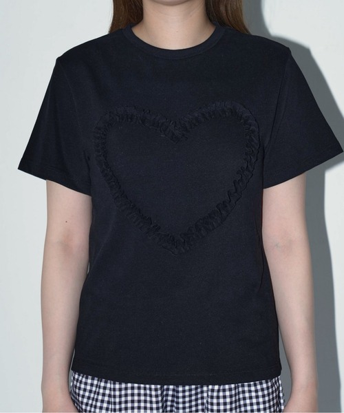 Enewd nina(エニュードニーナ)の「【zozo限定】ハート レースフラワー 立体 Tシャツ 伸縮性あり(Tシャツ/カットソー・レディース・ブラック/パープル/ホワイト/グレー・FREE)」の1枚目の写真