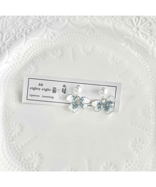 tone（トーン）の「【88eighty-eight】ブルーストーンキラキラバタフライピアス【import】(MA)（ピアス（両耳用）・レディース・ブルー・FREE）」の3枚目の写真