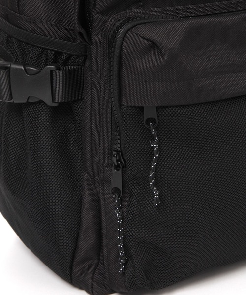 niko and...(ニコアンド)の「オリジナル撥水メニーポケットデイパック(バックパック/リュック・レディース・ブラック/ブラウン・0)」の10枚目の写真