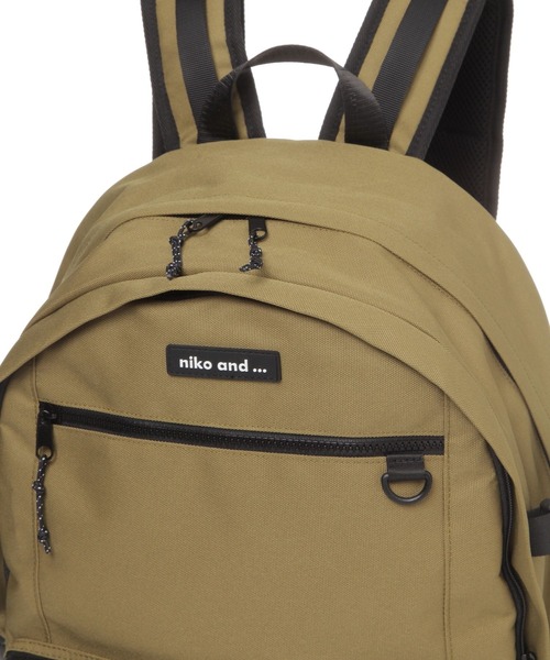 niko and...(ニコアンド)の「オリジナル撥水メニーポケットデイパック(バックパック/リュック・レディース・ブラック/ブラウン・0)」の8枚目の写真