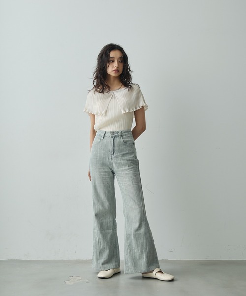 Lunea（ルネア）の「ダメージフレアデニムパンツ（デニムパンツ・レディース・ライトブルー・S/M/L）」の14枚目の写真