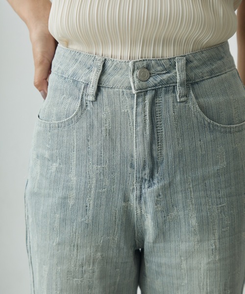 Lunea（ルネア）の「ダメージフレアデニムパンツ（デニムパンツ・レディース・ライトブルー・S/M/L）」の8枚目の写真