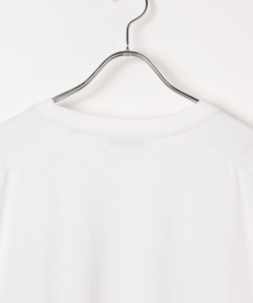 BAYFLOW(ベイフロー)の「ピグメントロゴロンT / バックプリント(Tシャツ/カットソー・レディース・オフホワイト/モカ/ネイビー/イエロー/ピンク/ライトグレー・SMALL/MEDIUM)」の9枚目の写真