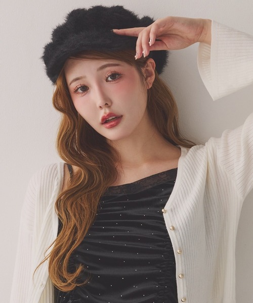 one after another NICE CLAUP(ワンアフターアナザーナイスクラップ)の「シャギーキャスケット(キャスケット・レディース・ブラック/ホワイト・FREE)」の1枚目の写真