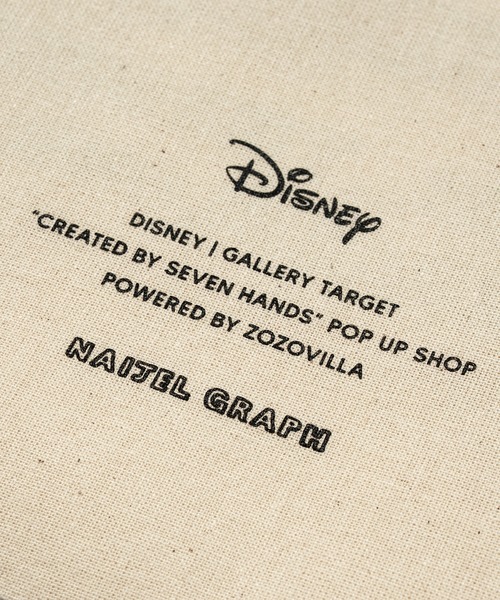 Disney(ディズニー)の「Chip 'n' Dale / TOTE Designed by NAIJEL GRAPH(トートバッグ・メンズ・ブラック/ホワイト・FREE)」の4枚目の写真