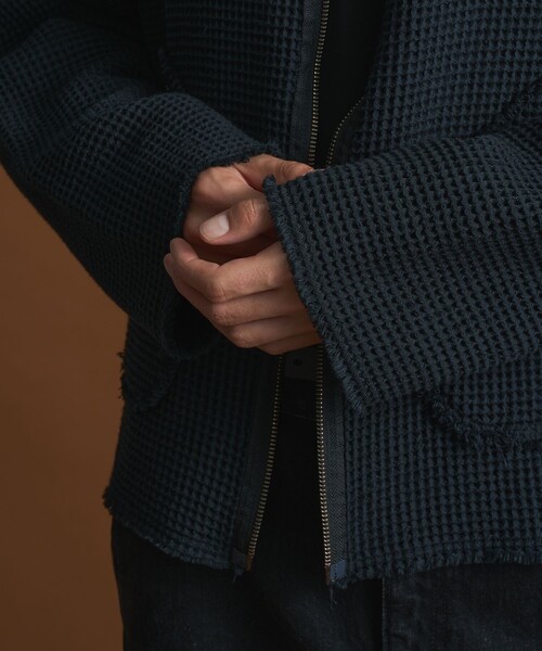 PUBLIC TOKYO（パブリックトウキョウ）の「NAPRON/SHIOTA　ワッフルカーディガン（カーディガン/ボレロ・メンズ・ブラック/ピンクベージュ・FREE）」の21枚目の写真