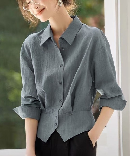 セール】【新作】ウエストを絞ったシャツは腰のラインを美しく引き立て