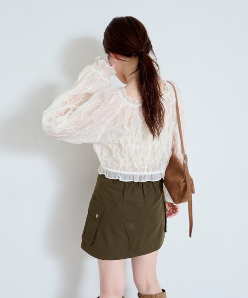 Kastane（カスタネ）の「【2WAY】フリルシャーリングブラウス（シャツ/ブラウス・レディース・ブラウン/アイボリー・FREE）」の7枚目の写真