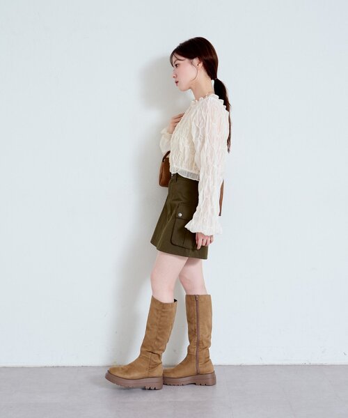 Kastane（カスタネ）の「【2WAY】フリルシャーリングブラウス（シャツ/ブラウス・レディース・ブラウン/アイボリー・FREE）」の10枚目の写真